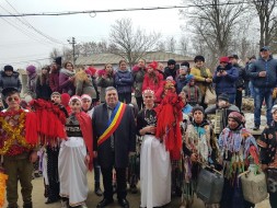 49209979_868483496817530_1343477534104223744_n